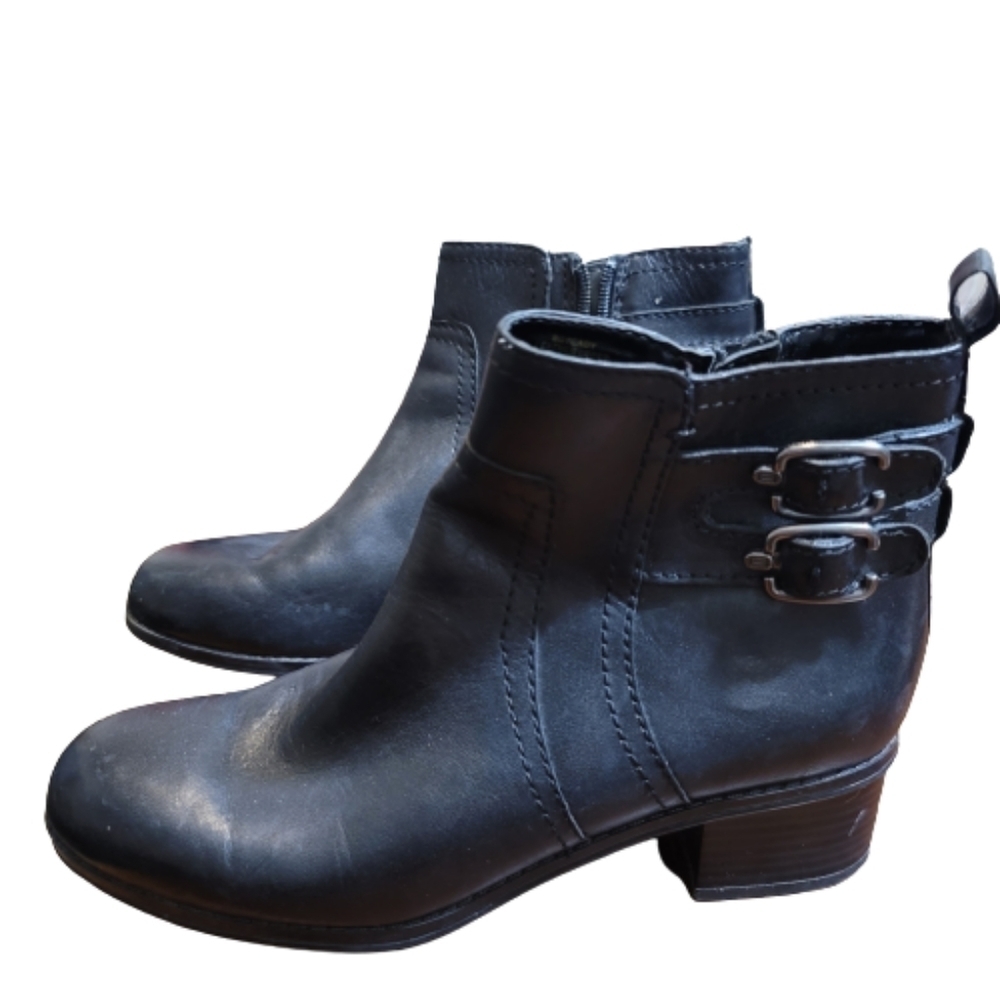 Bandolino boots leather booties ankle boots black silver buckles  5.5